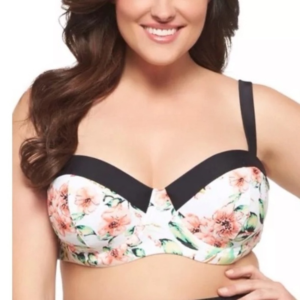 Ava & Viv 18 2x White and Black Floral Bikini Swim Top